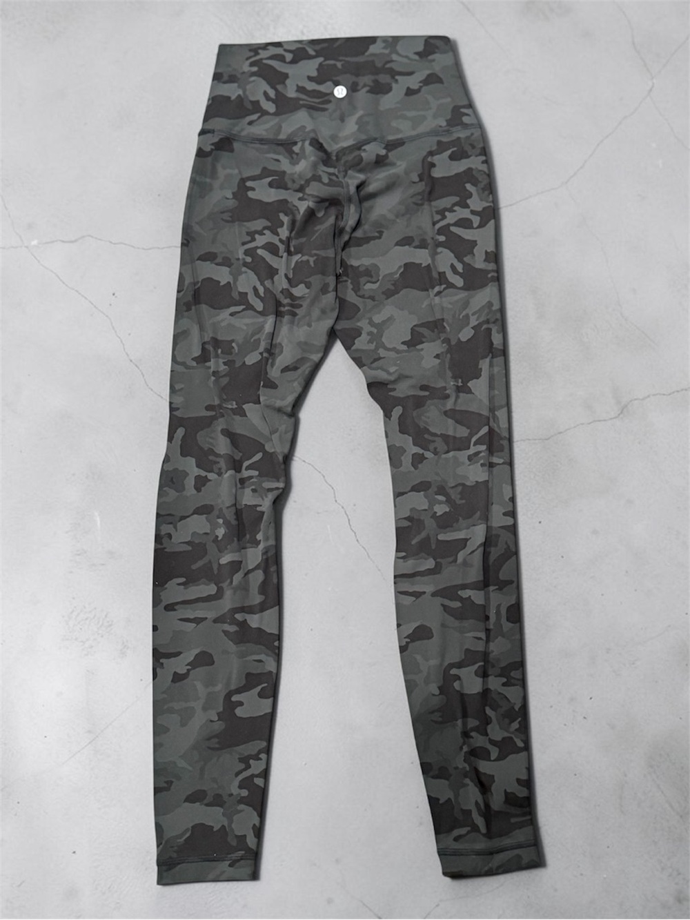 lululemon athletica Camo Leggings - Picture 2 of 4